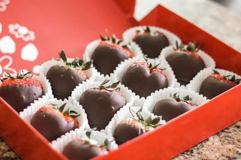 Make Chocolate Covered Strawberries