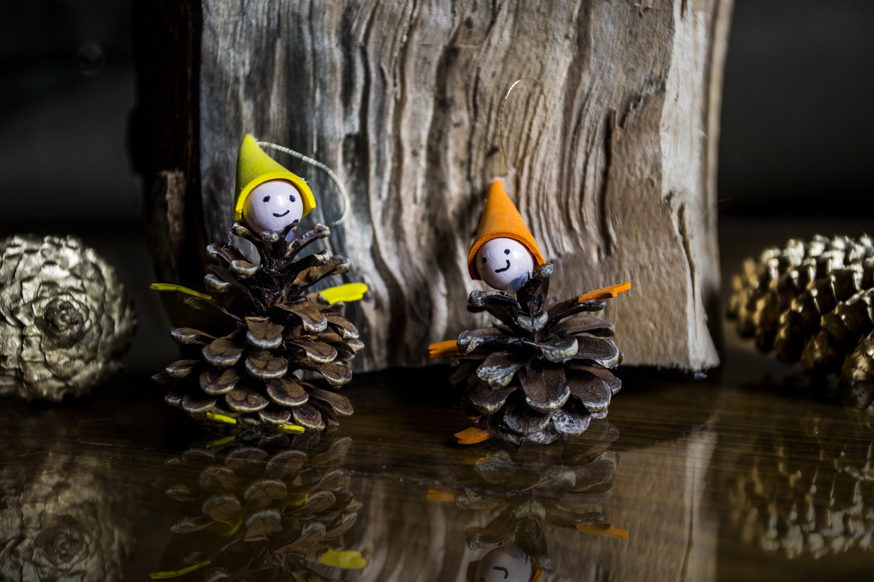 decorative pinecone elves