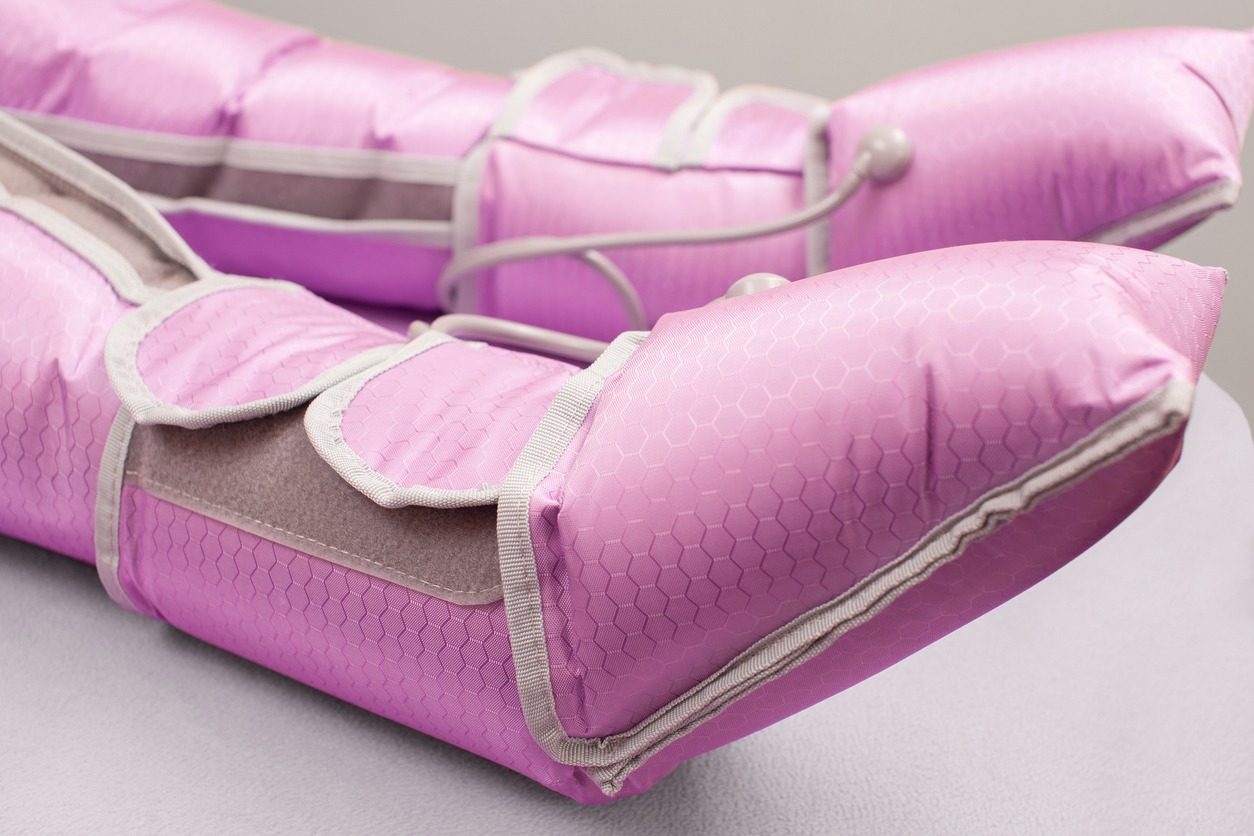 air compression therapy for the feet and legs