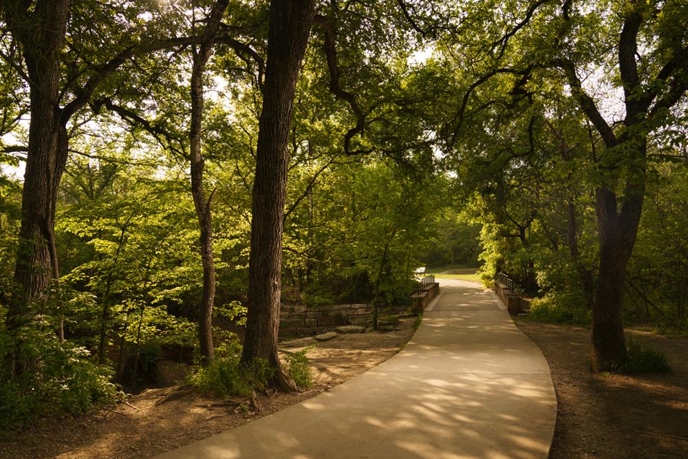 A wheelchair-friendly trail in a Dallas park