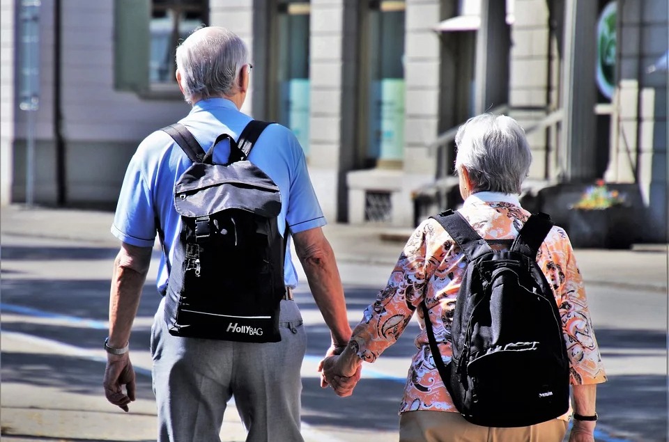 Top 10 Safety Tips When Traveling With Seniors