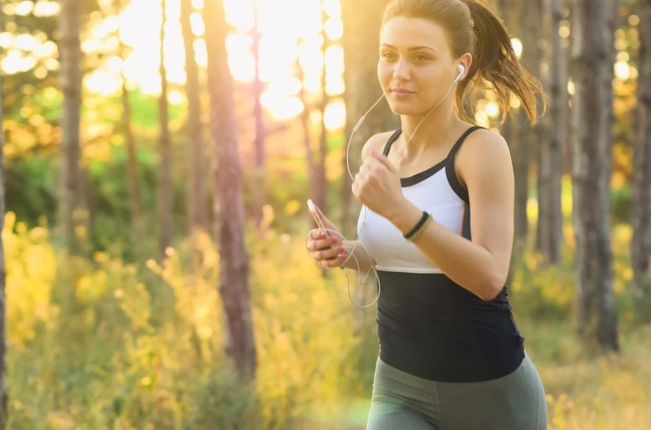 woman-jogging-running-exercise