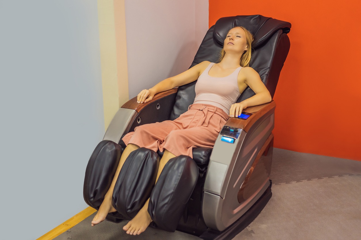 massage chair with leg massager