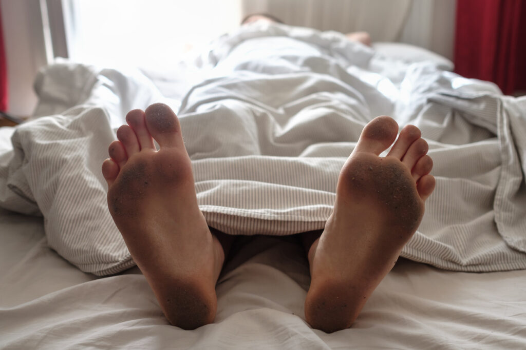 sleeping with dirty feet