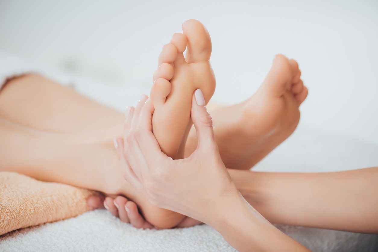 foot reflexology massage