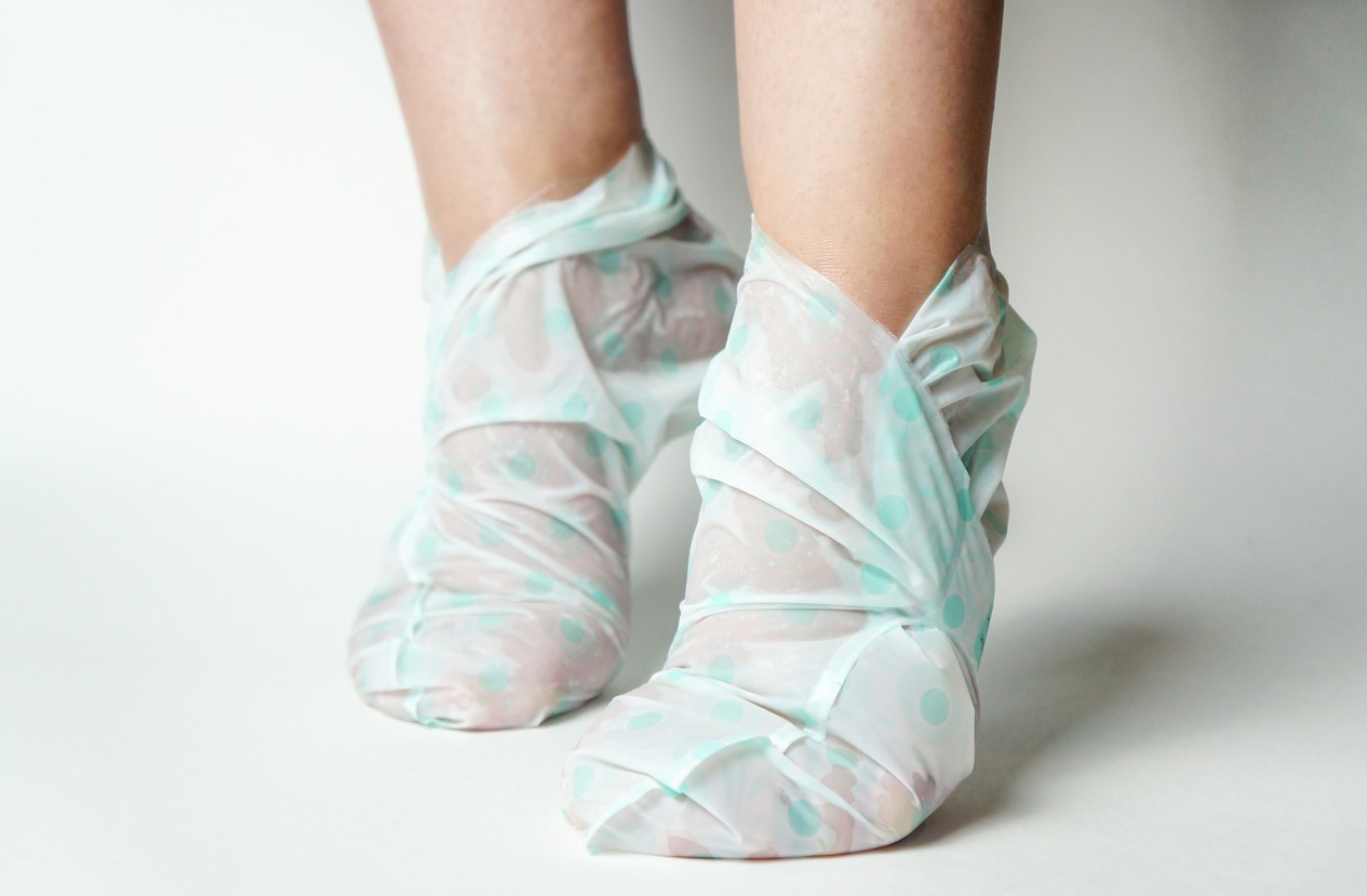 plastic moisturizing sock