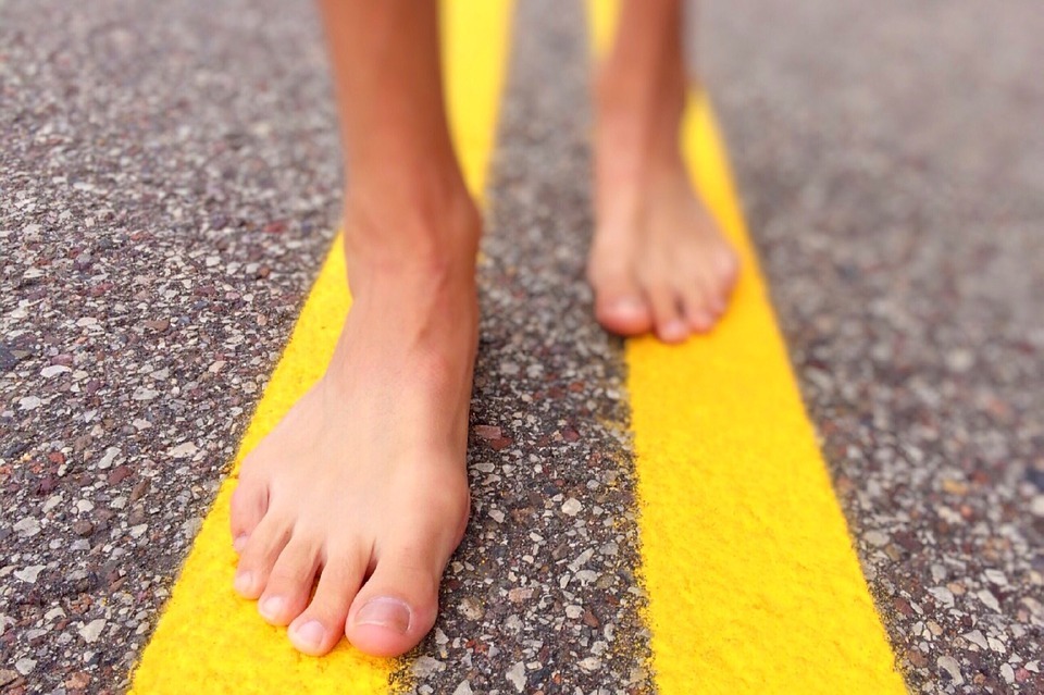 walking-barefoot-on-the-street